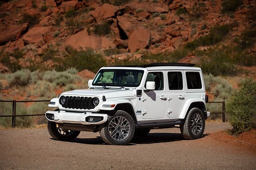Jeep Software Update Causes Major Powertrain Glitches in Wrangler 4xe SUVs | Cars.com