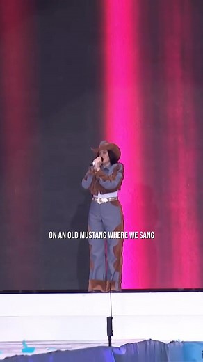 Anne-Marie 2002: Live Performance Highlights