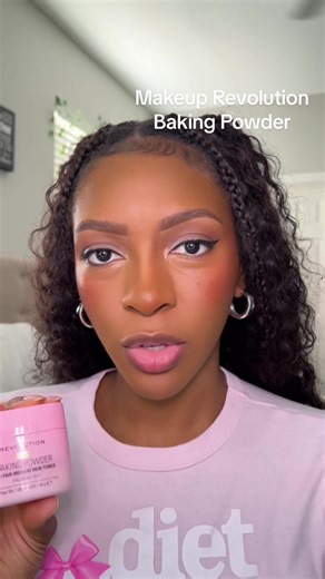 Review of Revolution Beauty's Rose Baking Powder