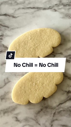Same dough. One chilled. One not. Same result. 🙌🏼 #sugarcookies | Sugar Cookies
