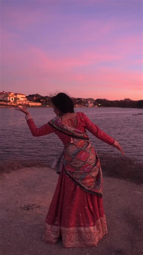 Popular Dance Songs in Telugu and Bollywood Movies