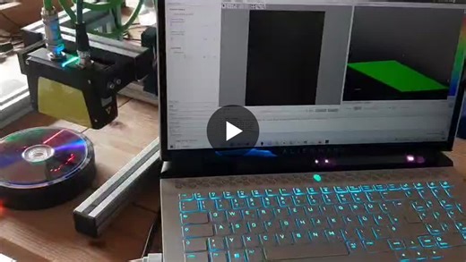 Setup für Profillaser Scanner Anwendung mit einem einfachen Drehteller können die Tests gestartet werden.   Es handelt sich um einen SmartRay Scanner ECCO 75.030 ... sehr empfehlenswert da er mit C++… | Markus Iannucci