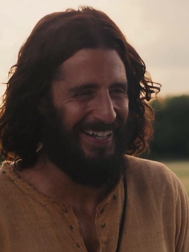 his smile is so comforting #thechosen #thechosentvseries #thechosenedit #thechosenseason3 #thechosenseason1 #thechosenseason3 #fyp #christiantiktok #christiantok #jesus #jesuschrist #jesusthechosen #jesusedit