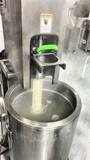 Commercial noodle machine real-world test: 10 bowls of noodles per minute, #