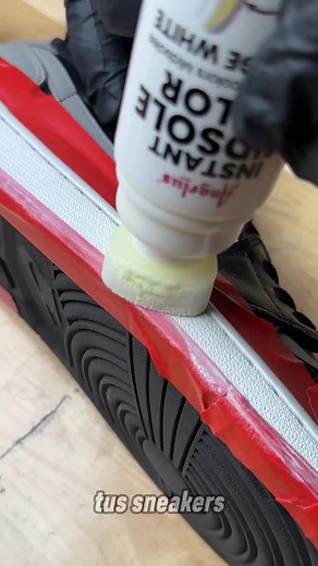 Restaura el color de tus sneakers con Instant Midsole Color