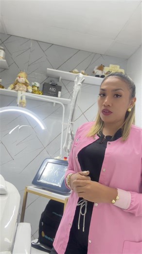 El láser de CO2 fraccionado es una de las terapias más efectivas para tratar el fotoenvejecimiento cutáneo (hiper/hipopigmentaciones, arrugas, descolgamiento) y las cicatrices atróficas (acné) e hipertróficas (quemaduras, cirugías).#laserco2franctiona#tratamientoparacicatrices #iniciatucamino