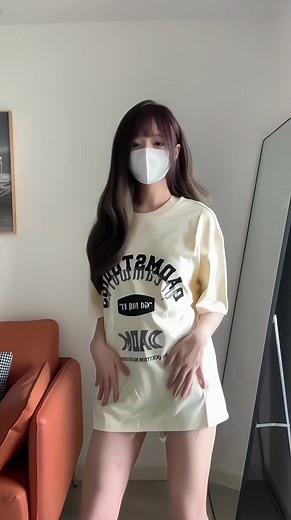 Cute dance with T-shirt only #sexy #beauty #cutegirl #sexyfigure #longlegs #longleggirl #cutedance #tshirtonly #barelegs #asiangirl #asianbeauty
