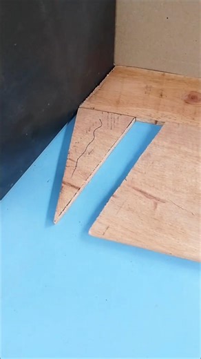 A quick way to measure wood to fit walls. #woodworking #diy #