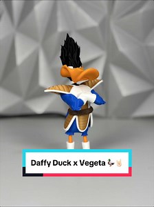 Daffy Duck x Vegeta 🦆🤘🏻 -Designer 👨‍🎨: @Nostalgic 3D -Download👨‍💻 : makerworld -Filament 🧵: Bambulab -Lyer heigh : 0.16 -AMS 🌈 : No -Supports ⛩️: Yes -Infill 🔗 : 10% -Number of Walls : 3 -Printers 🖨️: @BAMBULAB Official H2C ➡️STL LINK IN BIO!——————————————————— #daffyduck #looneytunes #fanart #3dprinter #3dprinting