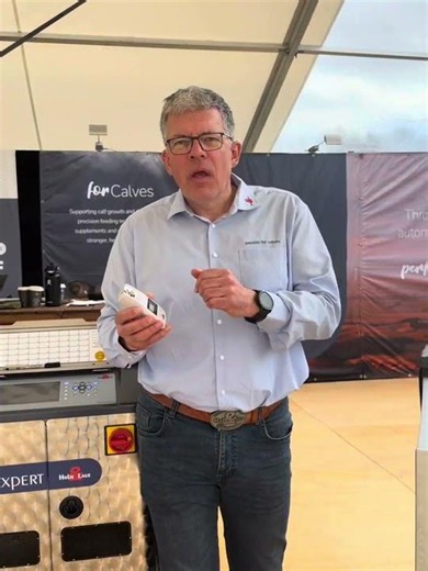 How you can test your milk solids with a refractometer