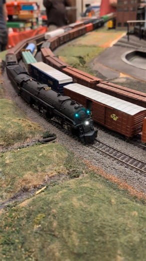 HO Scale Norfolk and Western steam train