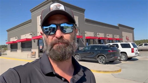 Big Whiskeys in Poplar Bluff!! 😎💯🇺🇸 | Nick Kennedy
