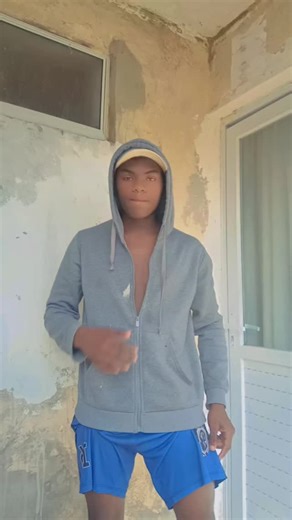 @_mkpretao_ on Instagram: "Nova influência dançando tik Tok"