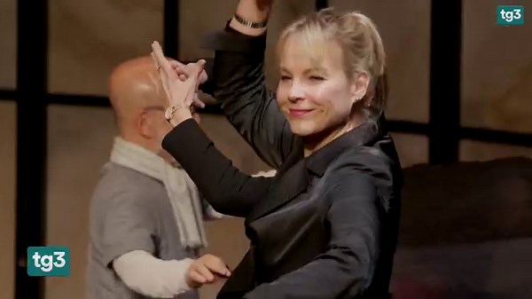 11K views · 409 reactions | Il Maestro Chailly al Tg3: "La musica è un sollievo alle angosce del presente" Sarà "Don Carlo" di Giuseppe Verdi ad aprire la stagione della Scala di Milano. Al Tg3 il direttore musicale Riccardo Chailly: "È un'opera che riflette sulle tragedie causate dal potere, ma la musica è un sollievo alle angosce del presente". Anna Maria Levorin per il Tg3 delle 19 del 28 novembre 2023 | Tg3 | Facebook