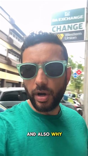 Just tried Escale Farata in Curepipe and honestly… why did nobody tell me they make brown flour farata here? 😭🔥 I ordered three each one stuffed with butter bean curry, rougaille, peanut chutney and chilli. Proper flavour overload. It was so busy I couldn’t even get a seat outside, so I ended up eating them in my car like it was a Michelin-star tasting session 😂🥲 And seriously… why has no one in the UK opened a farata or dhal puri stand yet? If you decide to steal this idea and make a millio