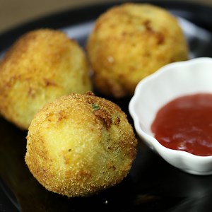 Chicken Cheese Balls
