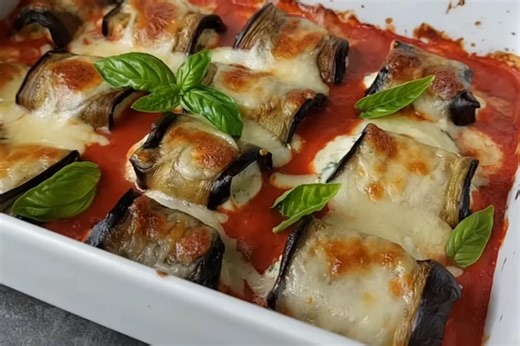 MUSAKA OD PATLIDŽANA SA KUPUSOM: Peče se kraće nego inače, a 1 VRSTA MESA daje poseban ŠMEK (VIDEO)