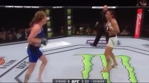 Los brutales rodillazos de Cris 'Cyborg' para derrotar a Tonya Evinger