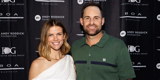 Andy Roddick's wife Brooklyn Decker pokes fun at Christmas movie scene, questions the number of takes to nail it