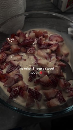 Delicious Fresas con Crema Recipe Tutorial