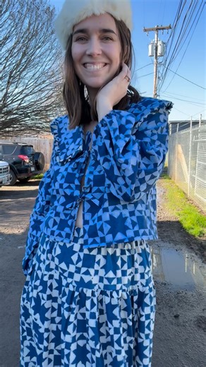 Bethany ✨ Fluid + Drape on Instagram: "🌟North Star 🌟 has been going fast and I am so proud of our little collection and original print! 😭 Thank you for all the kind words, questions, reshares, orders etc 🙏 I’m wearing my matching set - the top is 3 different pattern components from @puff_and_pencil in the linen blend and my skirt in #beebeebymak in view B in the organic cotton. I’m also wearing cutie shoes by @charlottestoneshoes and a vintage fur hat I found on fb marketplace 🩵💙 #fabric #