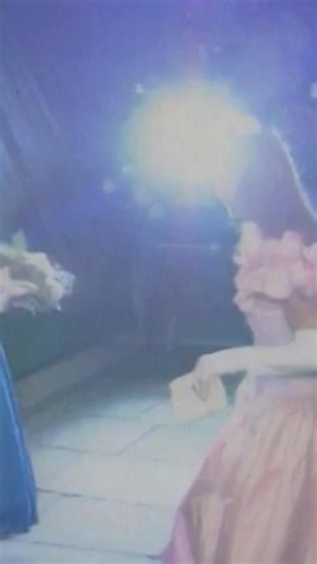 Sarah Ferguson faced intense scrutiny after Princess Diana. She stayed true to her playful style, but did it always work? From sweet pea dresses to bold choices, she definitely had fun with fashion. It wasn't always a win, but it was always her. #SarahFerguson #RoyalFashion #FashionHits #FashionMisses #PrincessDiana From: Behind the Palace Walls S1 Ep1 | Real Royalty