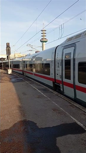 ICE L Lichtgruß DBFernverkehr Talgo 230 & České dráhy Vectron BR 193 in Hannover Train - Zug #shorts