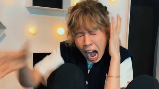 Jennette McCurdy Screams at Party Popper | Know Your Meme