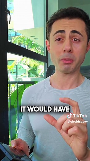 What do tou think? Blocking off the blue light on your phone screen may or may not help you fall asleep easier. I have no idea if its a thing, but one thing I know for sure is that this makes my phone screen look more pleasing to my own eye. It is my subjective experience - yours may vary. #droidsavvy #display #phone #eyecomfort