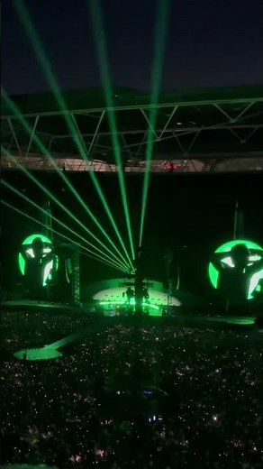 Coldplay – Clocks (Live at Wembley Stadium 2025) ⏰✨ London Concert