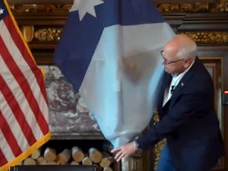 Gov. Tim Walz Introduces New Minnesota State Flag