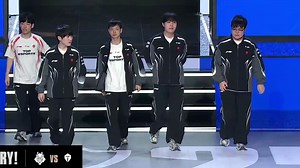 【TES vs G2】楚钧锐评：太勇了！哥哥闪现向前直接亮剑，69天神下凡一打五，伟大无需多言！TES战胜G2