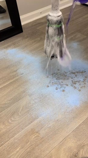 55K views · 619 reactions | Tell me why it wasn’t sudsy ? 﫧﫧 #cleanwithericaa #fypシ゚viral #moppingasmr #CleanTok | Kris scrubs.77 | Facebook