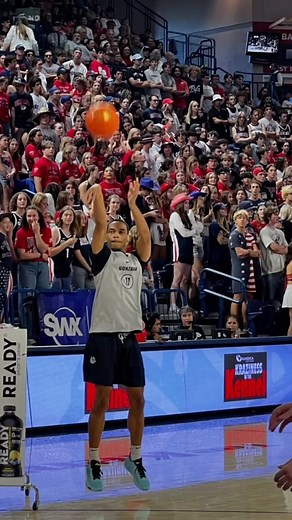 Craziness in the Kennel was a lot of fun. Up close with the 2023-24 GU Bulldogs. Who’s you’re pick for breakout player this year? Yeo. Ryan. Steele. Luka. Who you got? Zags got dudes! | Steve Silbar, John L. Scott Real Estate, Spokane WA
