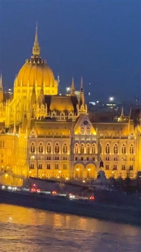 🇭🇺Golden Parliament from Buda Castle🌟Budapest Night Magic布达城堡俯瞰国会大厦✨布达佩斯最震撼夜景#budapest #布达佩斯#欧洲旅行