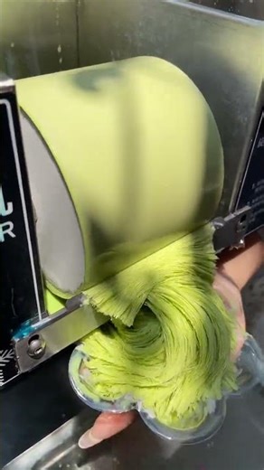 Satisfying Snow Ice Machine Making Fluffy Ice! 🤯