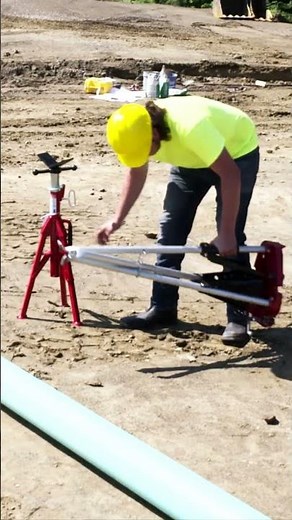Tripod Pipe Vise and Pipe Jack - Reed Manufacturing