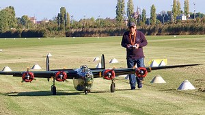 1.6M views · 19K reactions | Francesco "Checco" Zen flies his scratch...