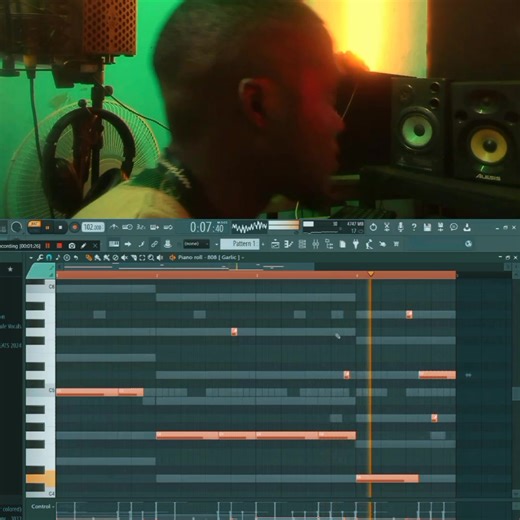 Simple Afrobeat Guitar 🎸 🔥🪘🎹🪘 Beat Making Session 😀 #freshestrekord #goatfstudio #trap #nampside #producerg #MusicProduction #mixingtips #audioengineering #afrobeat #mastering | Dj Kash ThaProducer