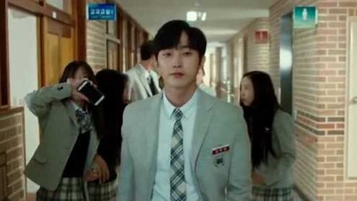 【韩剧】黑社会大哥与高中生灵魂互换，在线逆袭成校霸！太帅了！