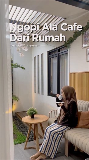 Vianty Alvia Novita on Instagram: "Sekarang aku bisa tetap ngopi ala kafe dari rumah pakai Otten O10 Espresso Capsule Coffee Machine ☕ @ottencoffee otten Tinggal masukin kopi kapsul Otten Coffee, klik, dan kopi langsung jadi. Praktis, rasanya konsisten, dan cocok banget buat yang pengen mulai bikin kopi sendiri di rumah tanpa ribet. Bikin kopi di rumah sekarang bisa senikmat di coffee shop ✨ Kalau kamu juga pengen cobain,klik keranjang aku ya… 🥰 #MengopikanIndonesia"