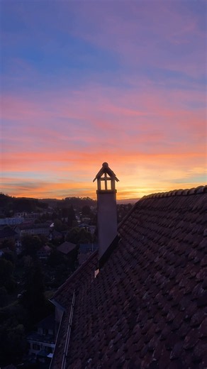 Burgdorf at the Golden Hour 🇨🇭 – A Mesmerizing View 😍🌅