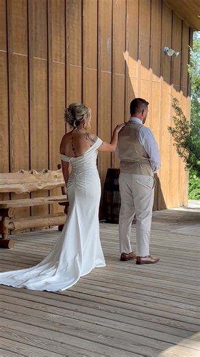 1.6M views · 10K reactions | The most beautiful moment…✨❤️ #moorefarmsrusticweddings #firstlook #momentslikethis #weddingvenue | Moore Farms Rustic Weddings & Event Barns | Facebook