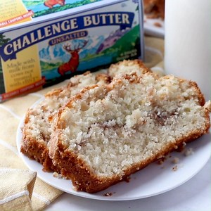 261K views · 280 reactions | Amish Cinnamon Bread is a no-knead sweet bread made with a few common ingredients! Great as a quick breakfast or dessert. #ad  - https://www.lovebakesgoodcakes.com/amish-cinnamon-bread/  - https://www.pinterest.com/pin/235383518013343790 | Love Bakes Good Cakes | Facebook