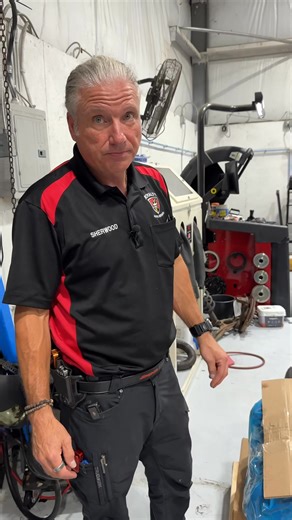 233K views · 4.2K reactions | #Part6 : What a mess!!! #jeep #mechanic #chrysler #fyp #foryou #engine #viral #automotive | Sherwood Cooke | Facebook