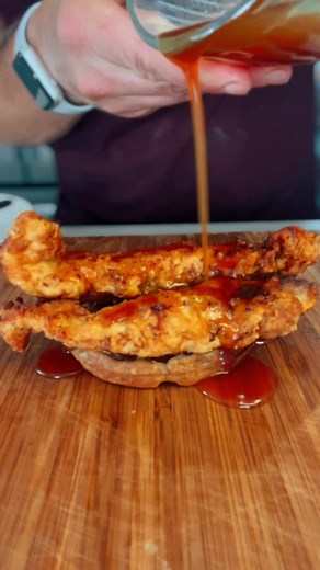 Delicious Chicken and Waffle Sandwich Recipe with Spicy Maple Butter Sauce