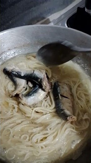 cook with me this holy week : Spanish Sardines pasta (4-01-2026)