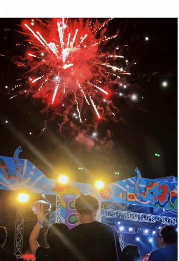 Setlist Feast: Membangun dan Menghancurkan di Tofest