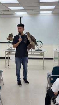 🦅有些生態知識看一百張照片都比不上真正見到牠一次