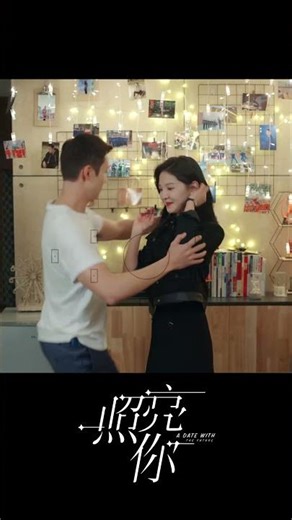He just couldn’t resist kissing her 😭#照亮你 #ADateWithTheFuture #陳偉霆 #章若楠#cdrama #shorts